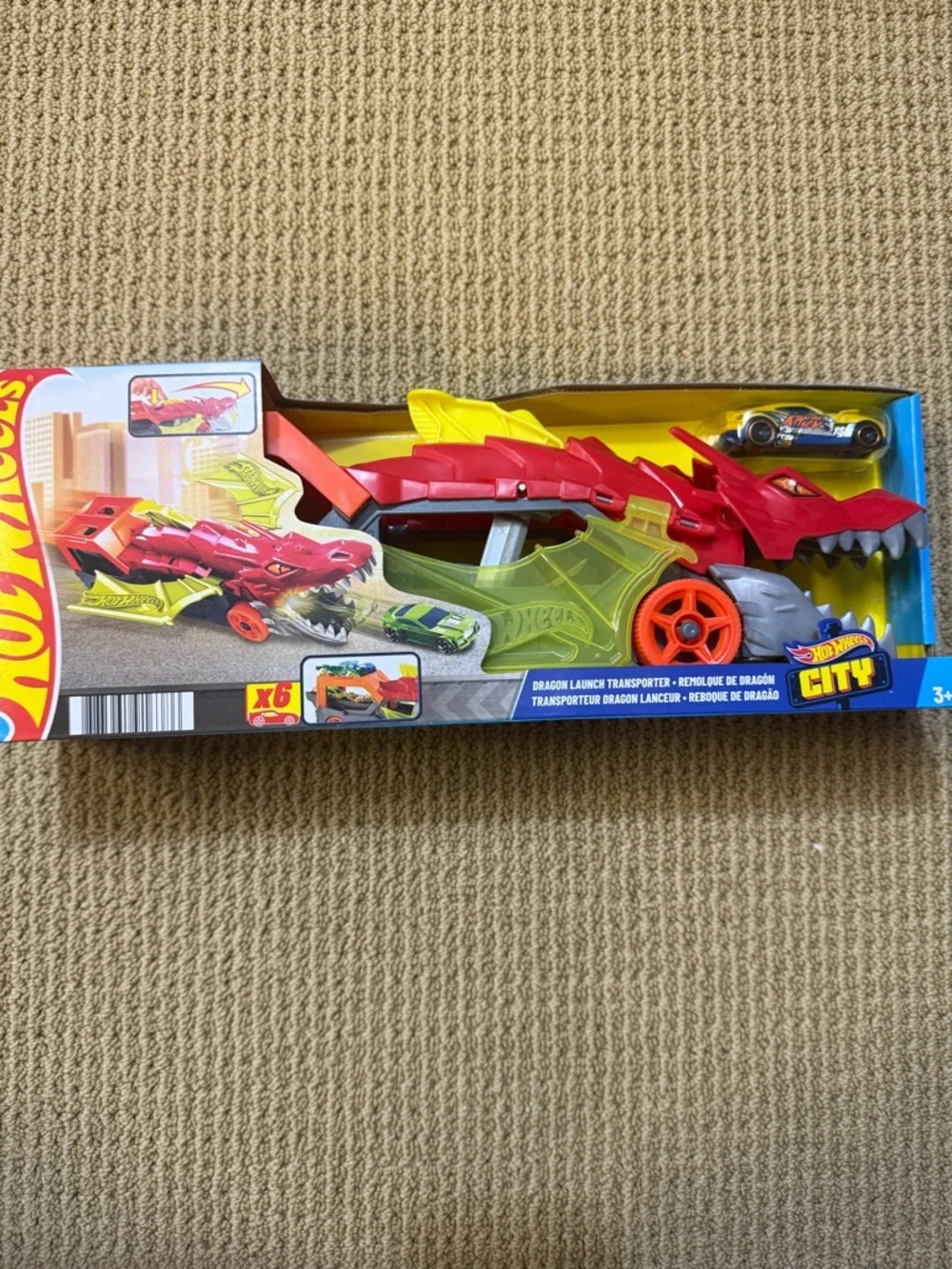 NIB Hot Wheels Dragon Launch Transporter Toy - Picture 1 of 4